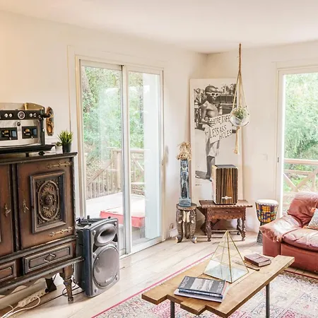 بيت ضيافة Roofless Surf