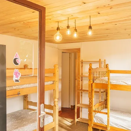 بيت ضيافة Roofless Surf